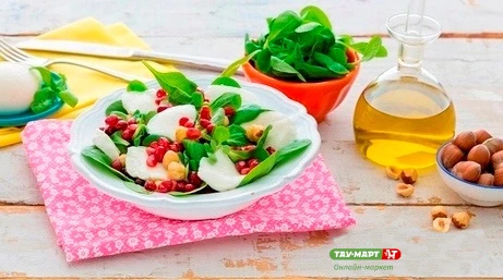 Салат со шпинатом и моцареллой